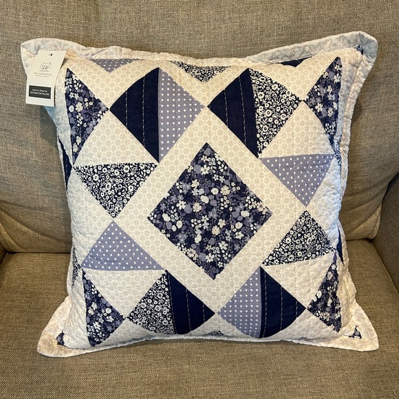 Rachel Ashwell Other - Rachel Ashwell The Farmhouse 22”x 22” Patchwork Down Alternative Pillow NEW
